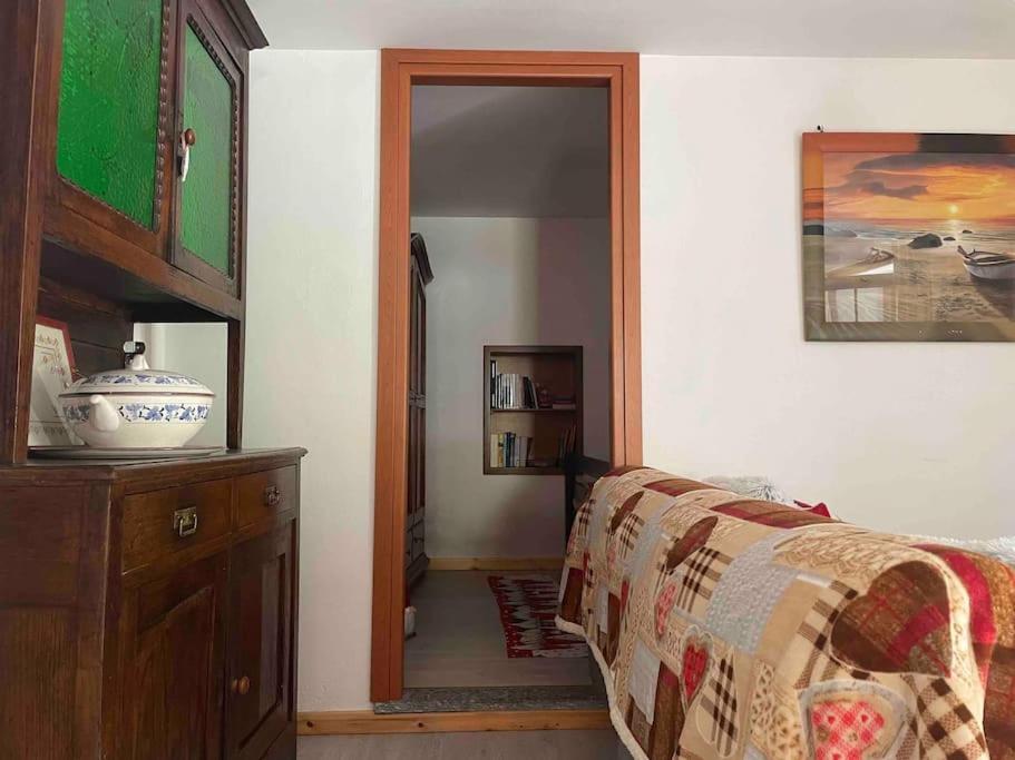 Alpe Basciumo Casa Del Cios Calda E Intima Casetta Immersa Nel Verde Delle Montagne מראה חיצוני תמונה